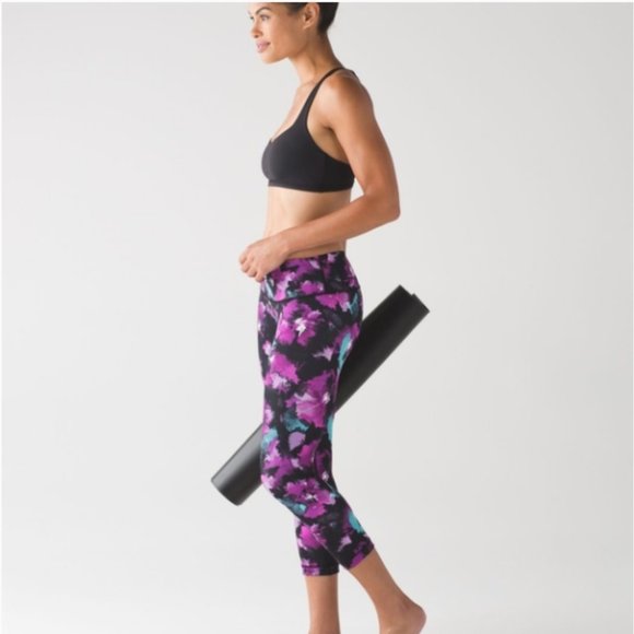 LULULEMON leggings with mesh zipper pockets Size 4 - Picture 2 of 9